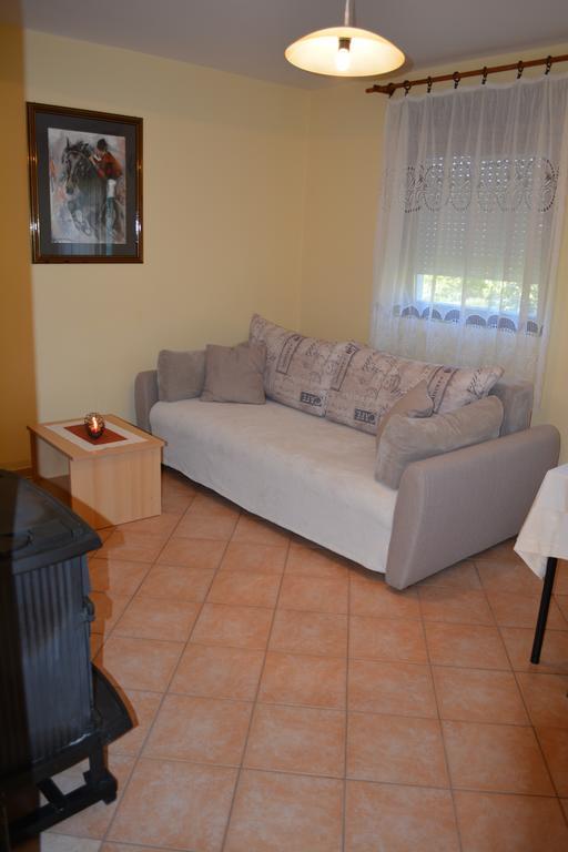Holiday Home Lana Saborsko Bagian luar foto